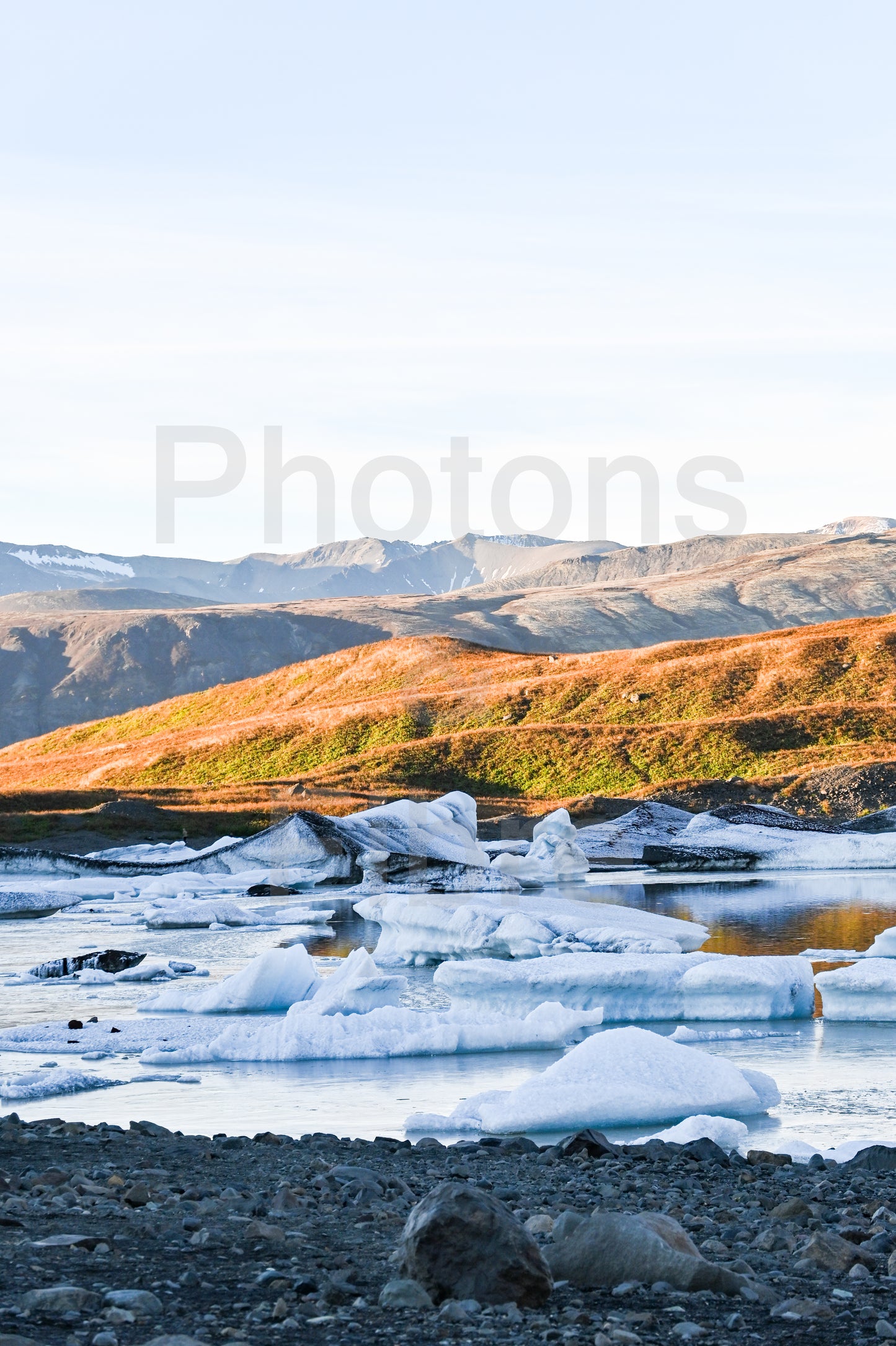 Svínafellsjökull Glacier Lake