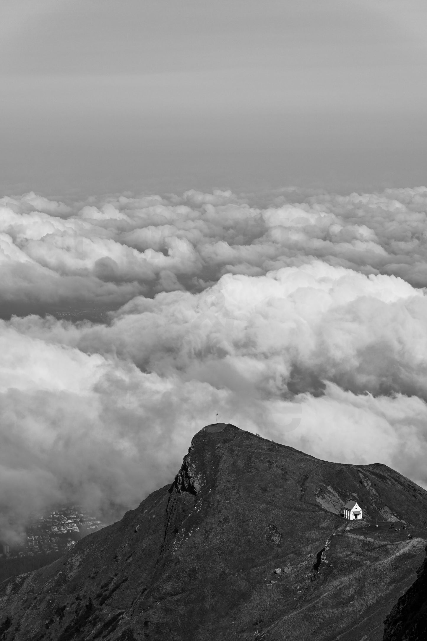 Klimsenkapelle - Black and White